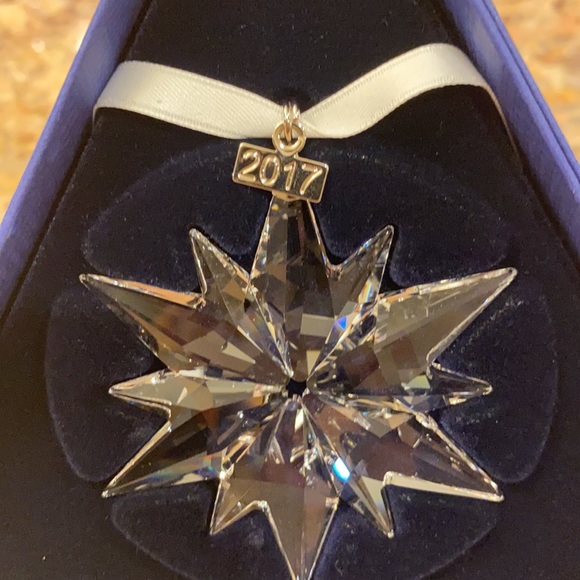 Swarovski crystal 2017 ornament - Picture 2 of 4